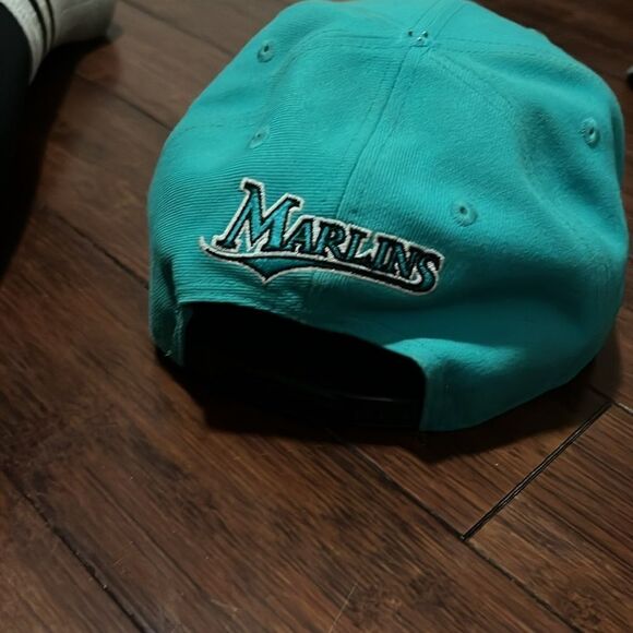 Florida Marlins Teal Black Cooperstown AC New Era 59Fifty Fitted  Hat - LIKE NEW - Picture 3 of 3